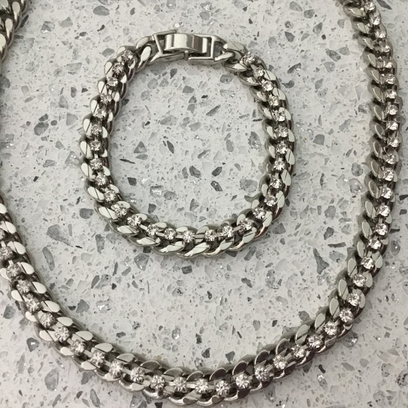Banana Republic Jewelry - Banana Republic necklace & bracelet ( silver. )OTO